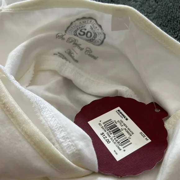 Brand new with tags undershirt size medium - Picture 3 of 3